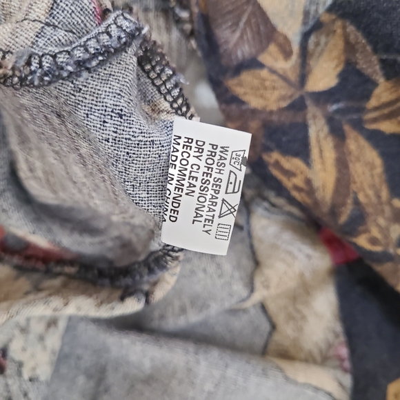 Loose Fitting Medium Floral Print Jumpsuit - Picture 7 of 10